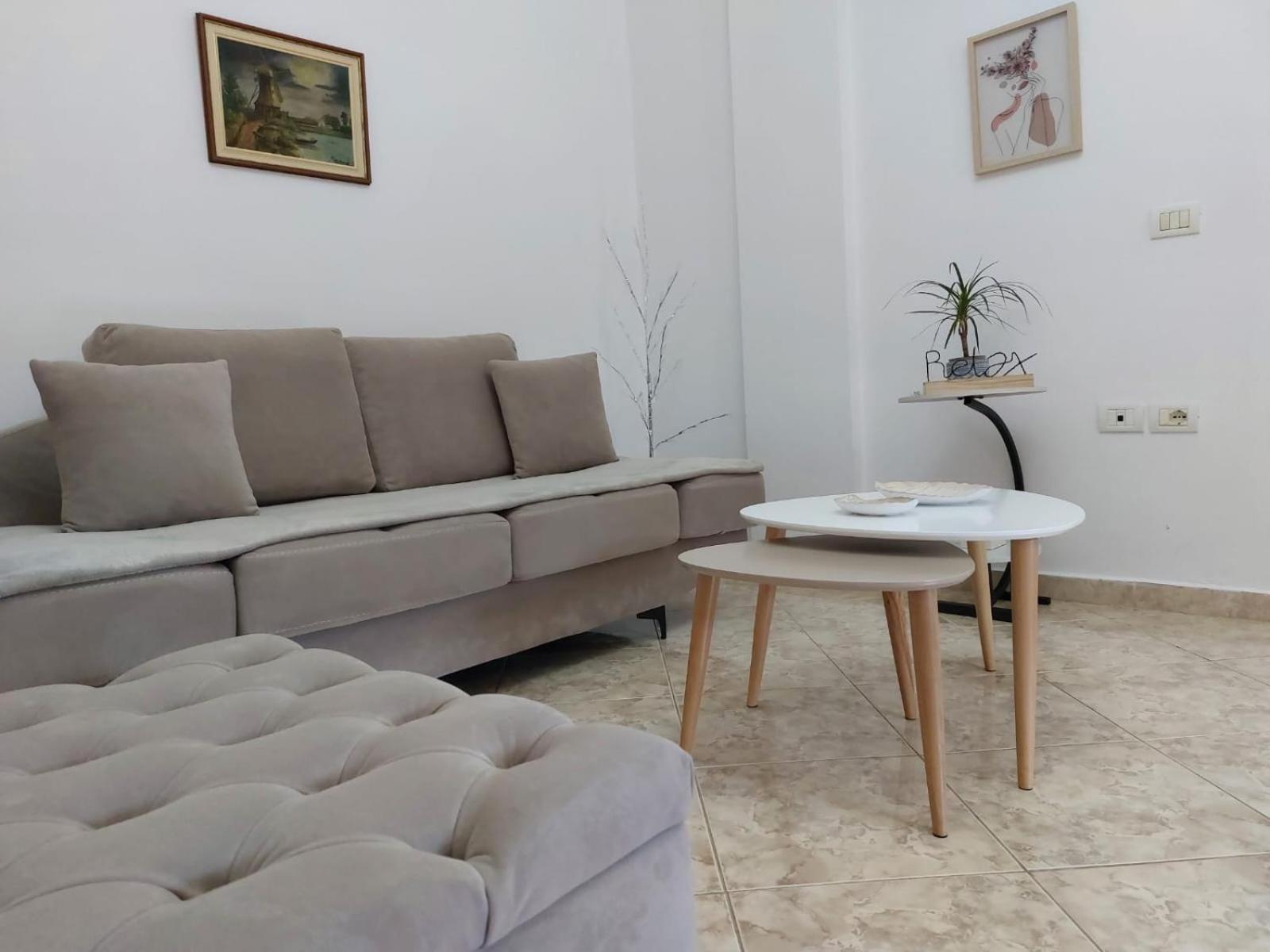 Wendy'S Apartment Berat Exterior foto